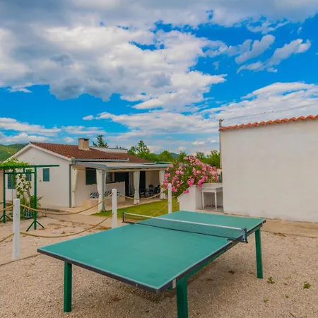 Villa Mili By Guide