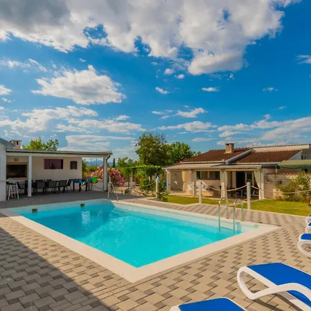 Villa Mili By Guide *