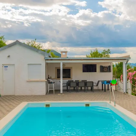 Villa Mili By Guide *