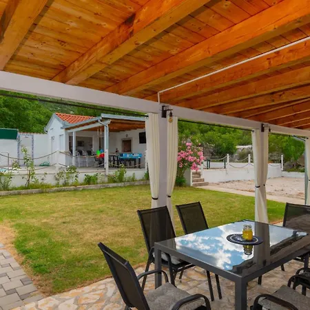 Villa Mili By Guide